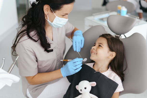 Best Urgent Tooth Repair  in Markesan, WI